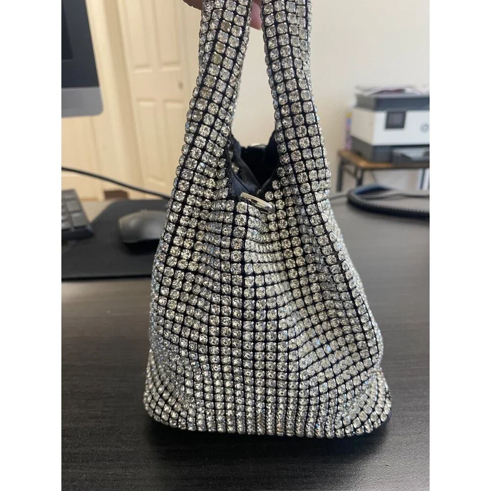 Aqua Womens Magnetic Snap Casual Crossbody Crystal Silver Black Size OS Defected - Picture 2 of 6